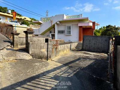 Spacious 3LDK House with Large Garden in Nakagusuku Village — Image 1, Nakagusuku, Okinawa