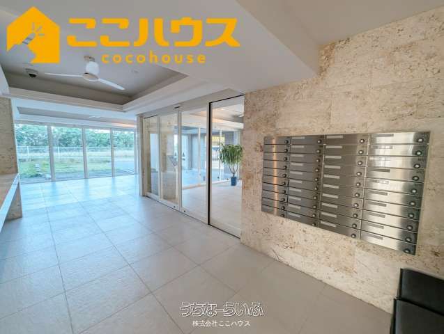 Resort Condo with 50sqm Garden near Churaumi Aquarium, Motobu - Thumbnail 2