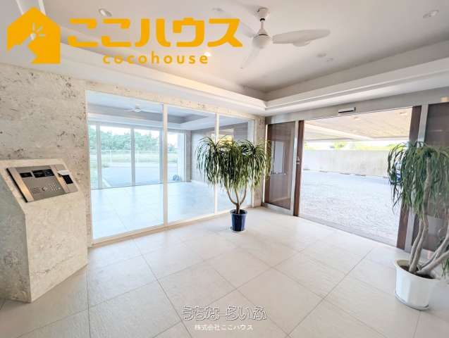 Resort Condo with 50sqm Garden near Churaumi Aquarium, Motobu - Thumbnail 3
