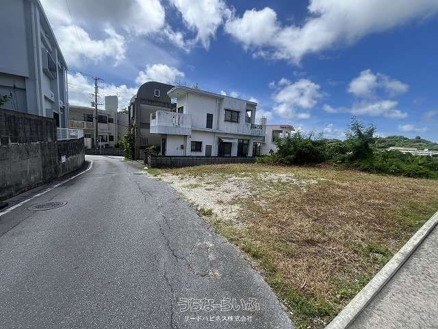 766 sqm Land for Sale in Urasoe, Okinawa - Price Reduced - Thumbnail 2