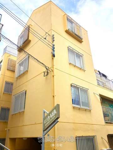 Fully Occupied 7-Unit Apartment Building for Sale in Urasoe, Okinawa - Thumbnail 2
