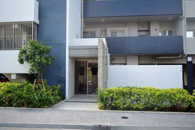 Premist Ginowan Grand Level 8F 3LDK Ocean View Apartment for Sale - Thumbnail 3