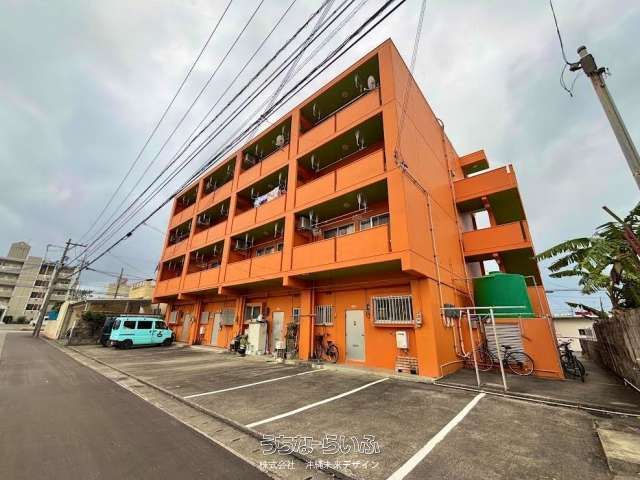 16-Unit Apartment with Solar Power for Sale in Uruma, Okinawa - Thumbnail 2