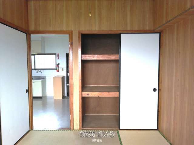 Hiyashi Apartments 2LDK Rental in Nishihara, Okinawa - Thumbnail 2