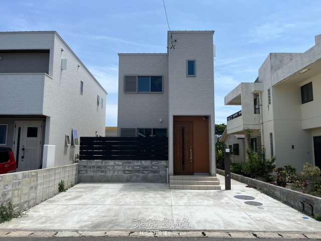 Modern 3LDK House for Sale in Maesato, Ishigaki, Okinawa - Thumbnail 2
