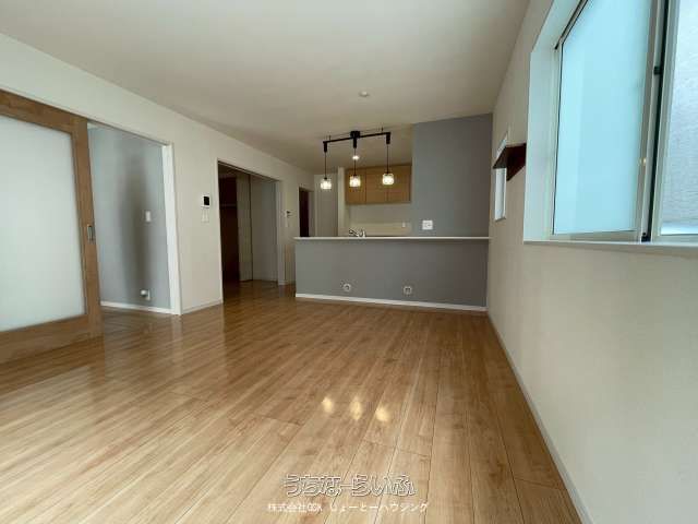 Modern 4LDK Detached House for Rent in Naha, Okinawa - Thumbnail 4