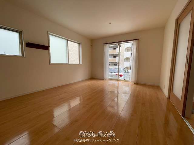Modern 4LDK Detached House for Rent in Naha, Okinawa - Thumbnail 2
