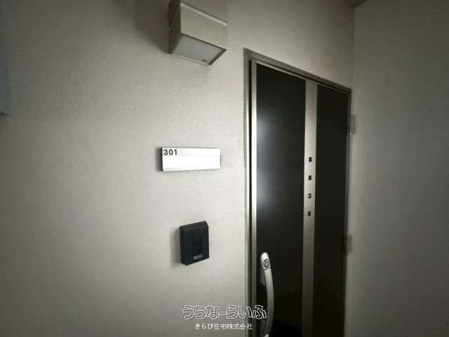 New 3LDK Apartment for Rent in Naha, Okinawa with Auto-Lock - Thumbnail 2