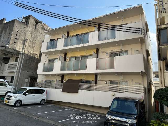 Naha City Apartment Building for Sale - 9 Units, 7 Parking - Thumbnail 2