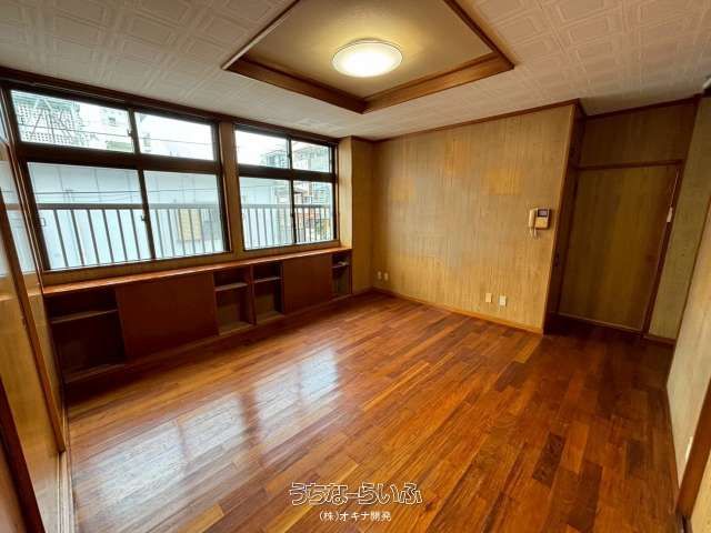 2LDK Apartment with Shuri Castle View for Rent in Naha, Okinawa - Thumbnail 3