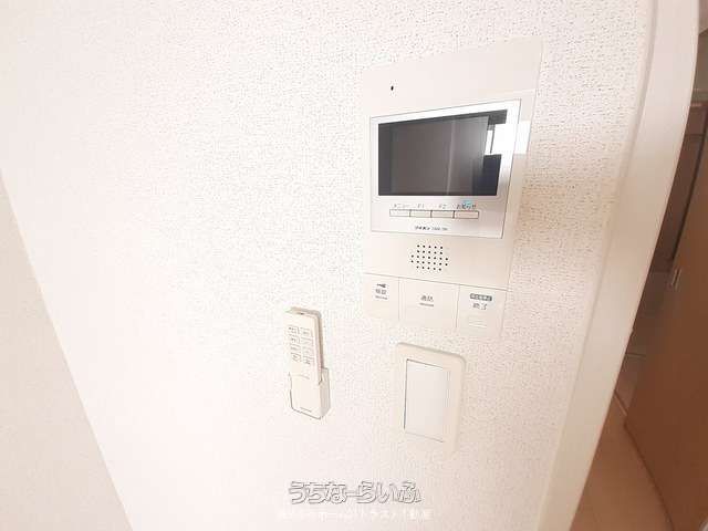1K Apartment for Rent in Naha, Okinawa - Near Omoromachi Station - Thumbnail 4