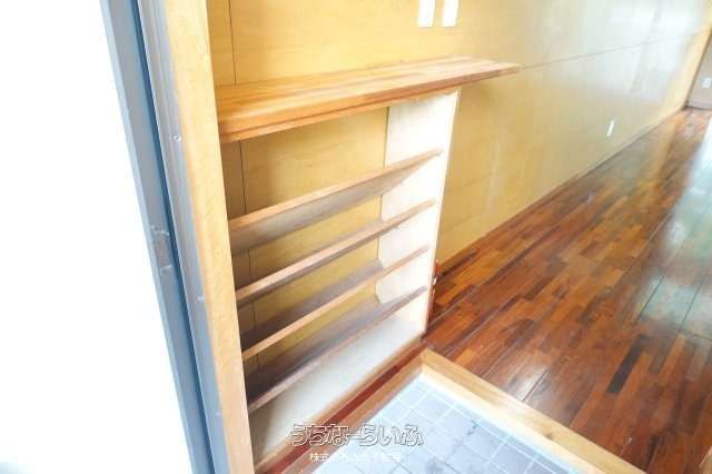 1LDK Apartment with Loft near University of the Ryukyus, Okinawa - Thumbnail 3