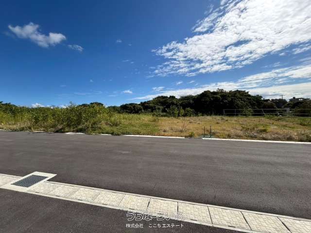 Land for Sale in Nanjo City, Okinawa - 196.64 sqm Lot - Thumbnail 4