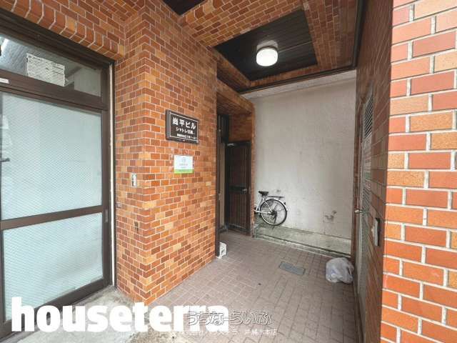 Fully Occupied Naha Apartment Building with Solar Income, 4.65% Yield - Thumbnail 3