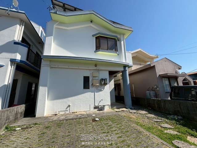 3LDK Family House for Rent in Hiyagon, Okinawa City - Thumbnail 2