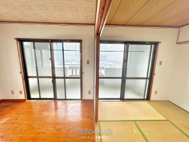 Uruma City Apartment Investment with 5% Yield & Ocean Views - Thumbnail 2
