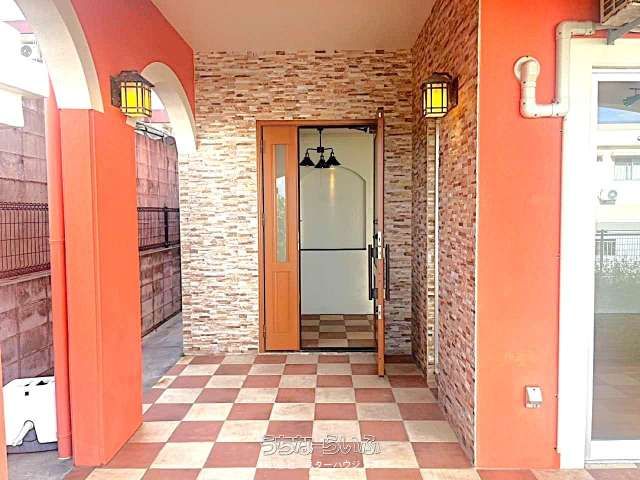 4LDK House with Large Garden for Sale in Uruma, Okinawa - Thumbnail 3