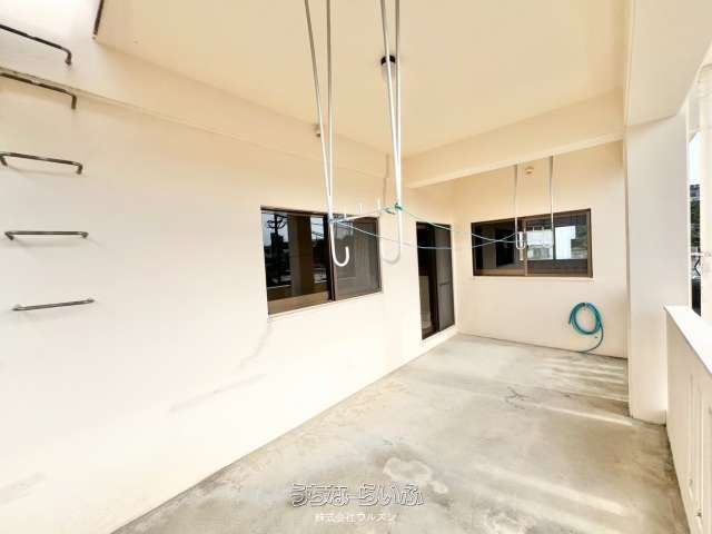 4LDK RCB Family House in Ginowan, Okinawa with Renovation Planned - Thumbnail 4