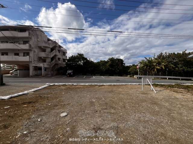 1,113.62 sqm Land for Sale in Itoman City, Okinawa - Thumbnail 3
