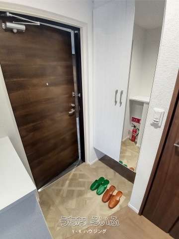 Bellemer 603: 2LDK Pet-Friendly Apartment in Ginowan, Okinawa - Thumbnail 3