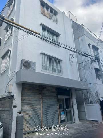 Entire Apartment Building for Sale in Naha, Near Miebashi Station - Thumbnail 3