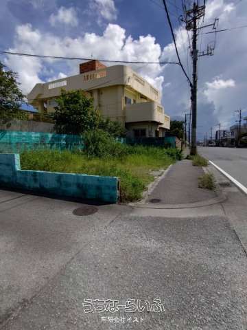 81.28 sqm Corner Lot for Sale in Okinawa City, Okinawa - Thumbnail 4