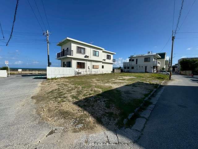 New Luxsis Series 4LDK House in Yonabaru, Okinawa - Image 1