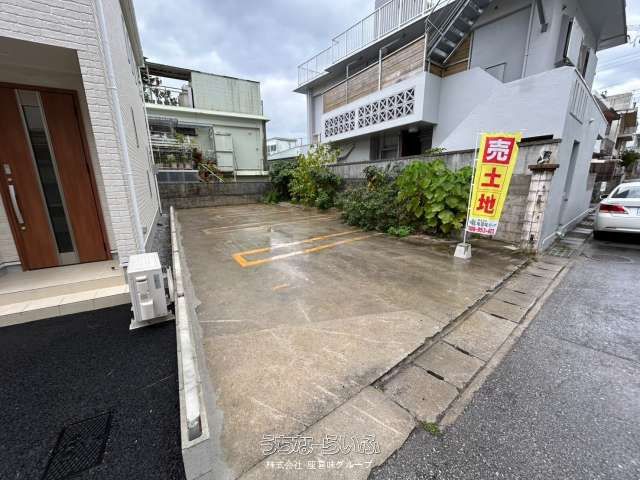 28.66 Tsubo Residential Land for Sale in Naha City, Okinawa - Thumbnail 3