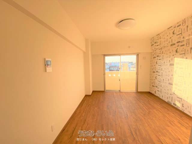 T House 303: Furnished 1R Apartment for Rent in Urasoe, Okinawa - Thumbnail 3