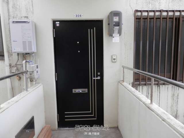 Pet-Friendly 3LDK Apartment for Rent in Shuri, Naha, Okinawa - Thumbnail 2