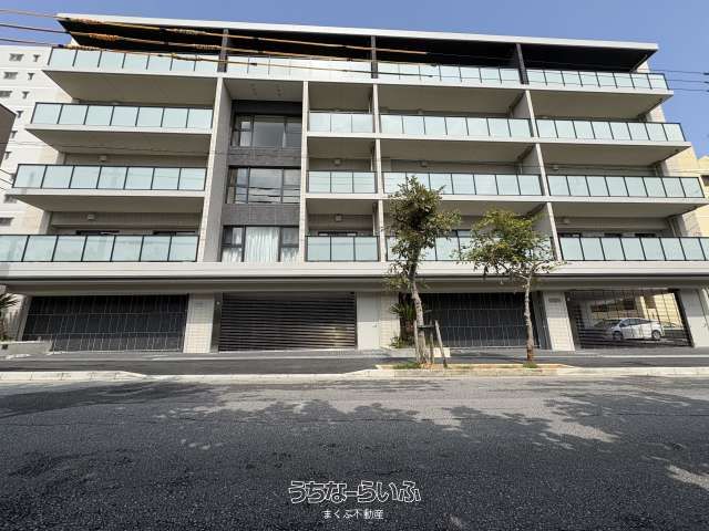 Luxury New 2LDK Apartment in Naha New City Center, Okinawa - Thumbnail 2