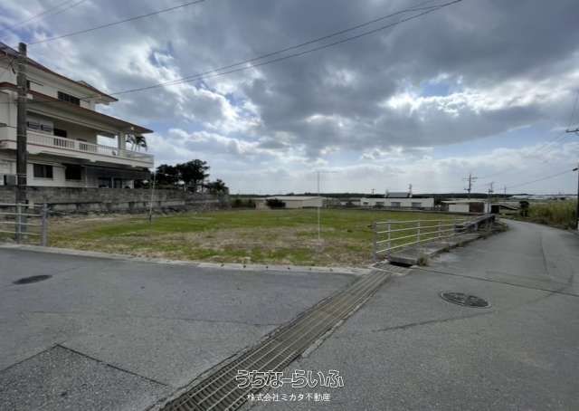 Spacious Residential Land for Sale in Itoman City, Okinawa - Thumbnail 3