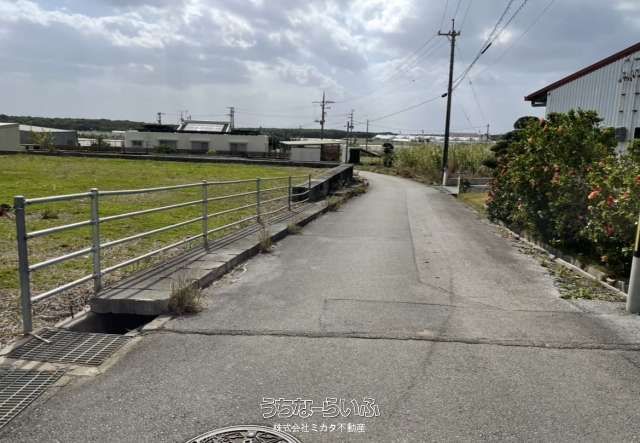 Spacious Residential Land for Sale in Itoman City, Okinawa - Thumbnail 4