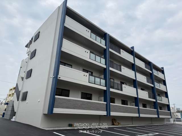 New 2LDK Apartment for Rent in Okinawa City with Pet-Friendly Policy - Thumbnail 3