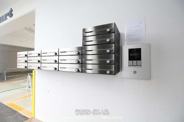 Pet-Friendly 1K Apartment for Rent in Okinawa City's Misato - Thumbnail 2