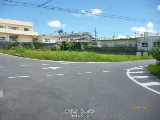 402 sqm Corner Land Plot for Sale in Yomitan Village, Okinawa - Thumbnail 3