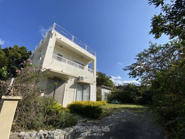 Kina House Sesoko 3LDK Detached Rental with Sea View | Motobu Okinawa - Thumbnail 2