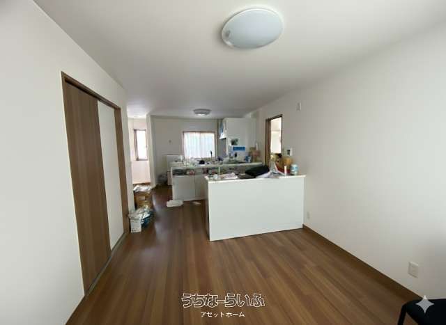 SOHO House with Large Garage for Rent in Tomigusuku, Okinawa - Thumbnail 2