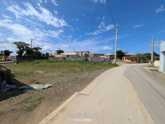 Roadside Land for Sale in Irabu, Miyakojima - High Visibility Plot - Thumbnail 4