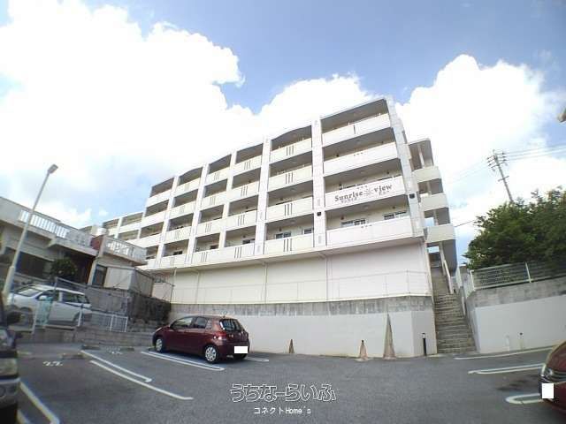 Sunrise View 102: 1LDK Apartment for Rent in Okinawa City - Thumbnail 2