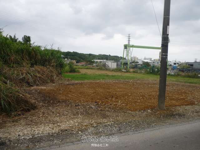 197m² Custom Build Land with House in Uruma, Okinawa - Thumbnail 3
