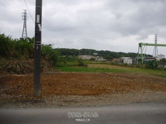 197m² Custom Build Land with House in Uruma, Okinawa - Thumbnail 2