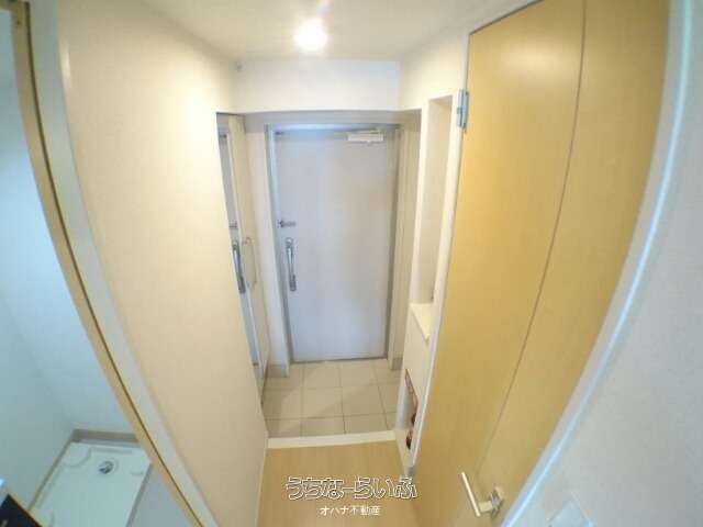 Sunny Hill Time 303: 1DK Apartment for Rent in Ginowan, Okinawa - Thumbnail 3