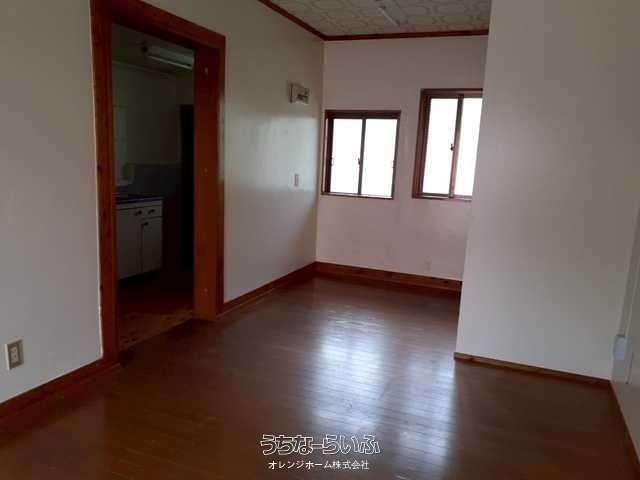 1K Apartment for Rent in Ginowan City, Okinawa - 32,000 Yen - Thumbnail 4