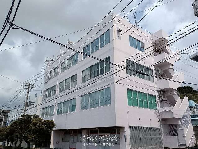 RC Office Building for Sale in Urasoe, Okinawa - Thumbnail 3