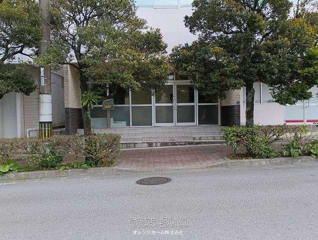 RC Office Building for Sale in Urasoe, Okinawa - Thumbnail 2