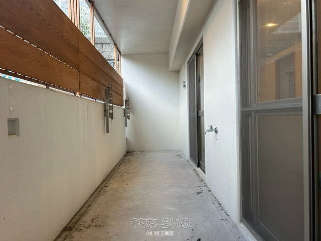 Ferris Court 101: Spacious 1LDK Apartment for Rent in Tomigusuku - Thumbnail 4