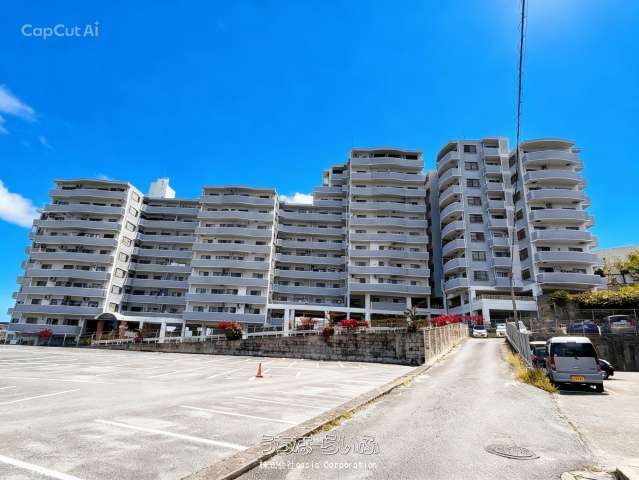 Renovated 3LDK Apartment for Sale in Naha, Okinawa - Thumbnail 2