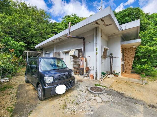 261m² Land for Sale in Chatan, Okinawa - Build Your Dream Home - Thumbnail 2