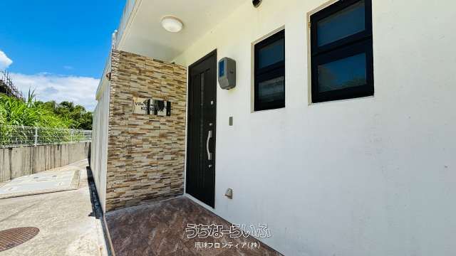 3LDK House for Sale on Kouri Island, Okinawa with Hospitality Business - Thumbnail 3